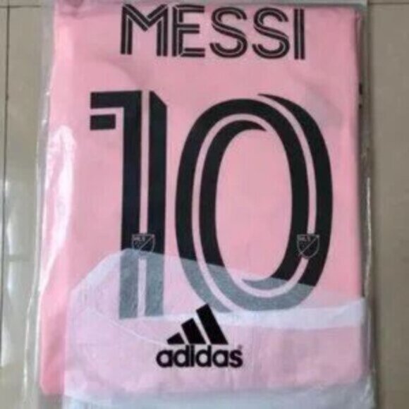 Kids - 2023 Inter Miami Home #10 Messi Soccer Jersey and Shorts Set - Picture 3 of 8